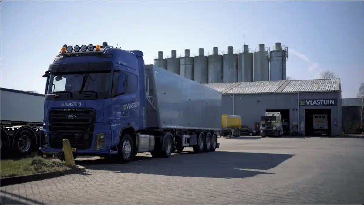 Monteur Trucks en Trailers vacature afbeelding